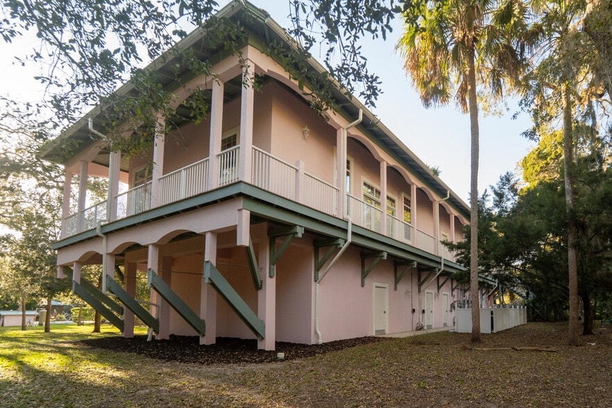 5909 N Ocean Shore Blvd, Palm Coast, FL for sale - Building Photo - Image 2 of 28