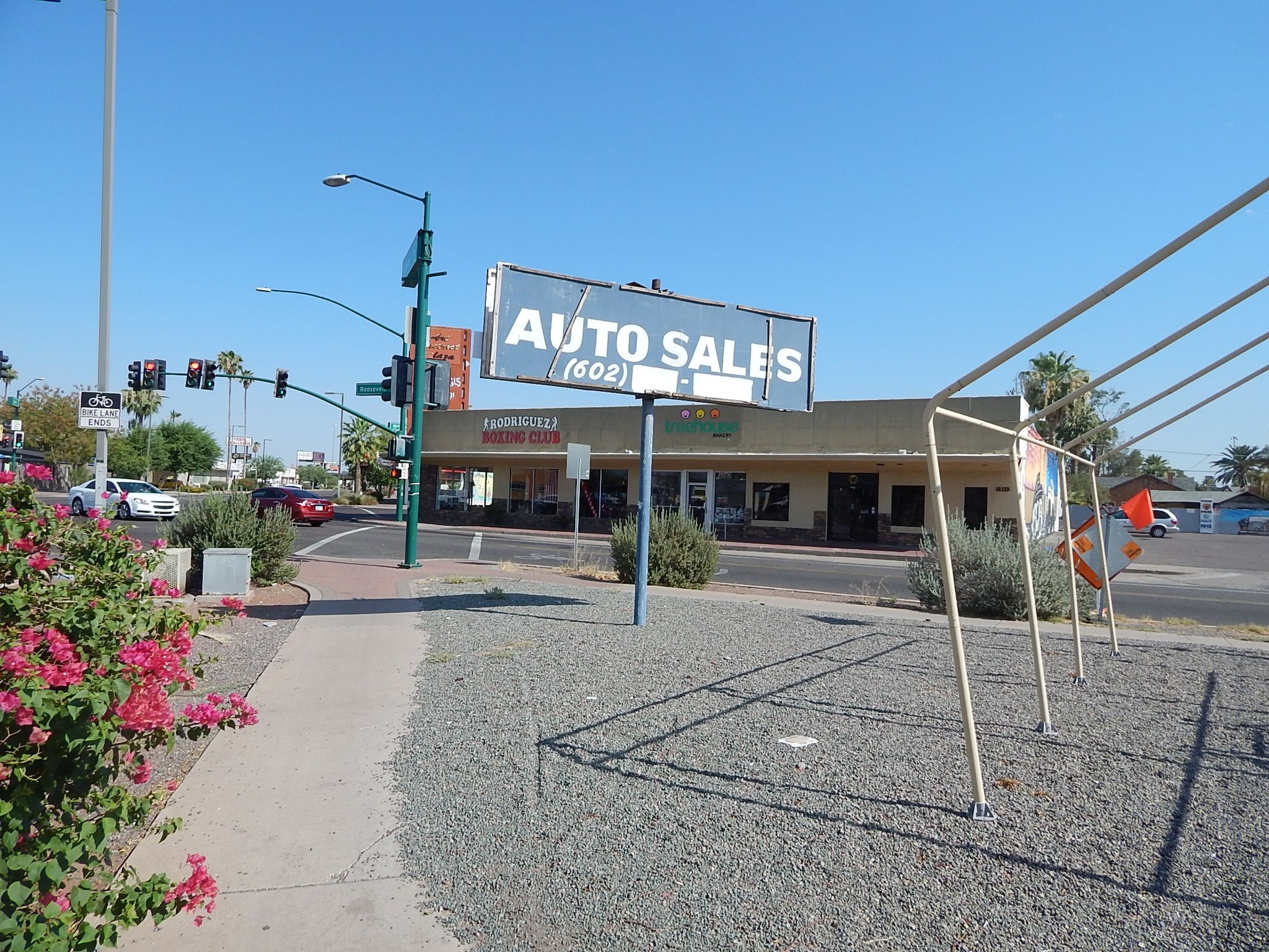 1352 N Grand Ave, Phoenix, AZ for sale Building Photo- Image 1 of 1