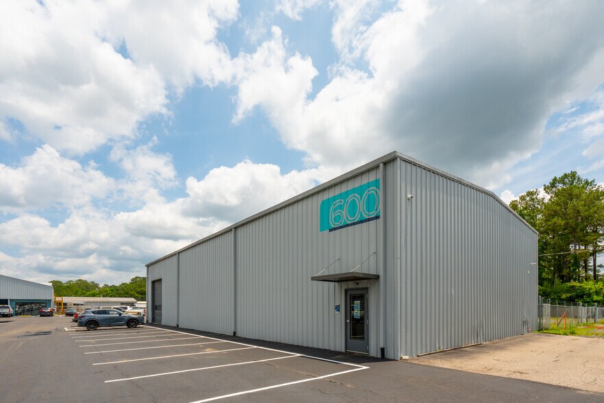 888 College Park Rd, Summerville, SC à louer - Photo du bâtiment - Image 3 de 4