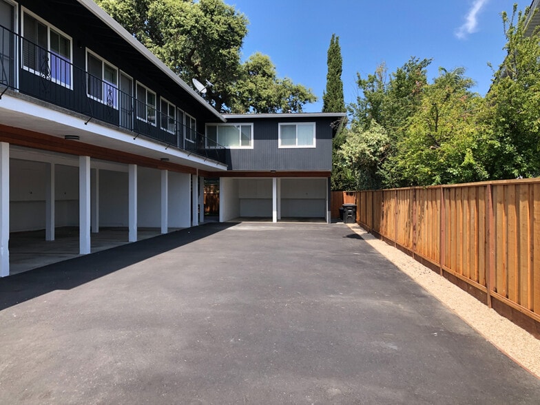 1151 Davis St, Redwood City, CA for sale - Building Photo - Image 2 of 13