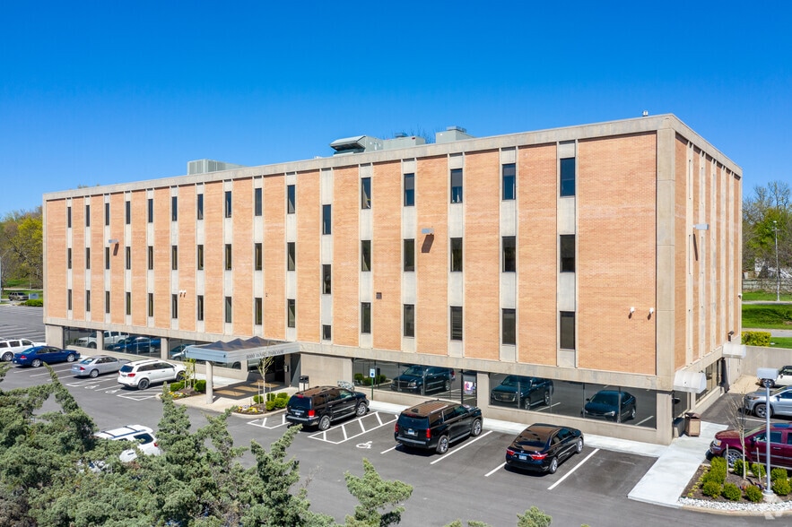 8080 Ward Pky, Kansas City, MO for lease - Primary Photo - Image 1 of 7