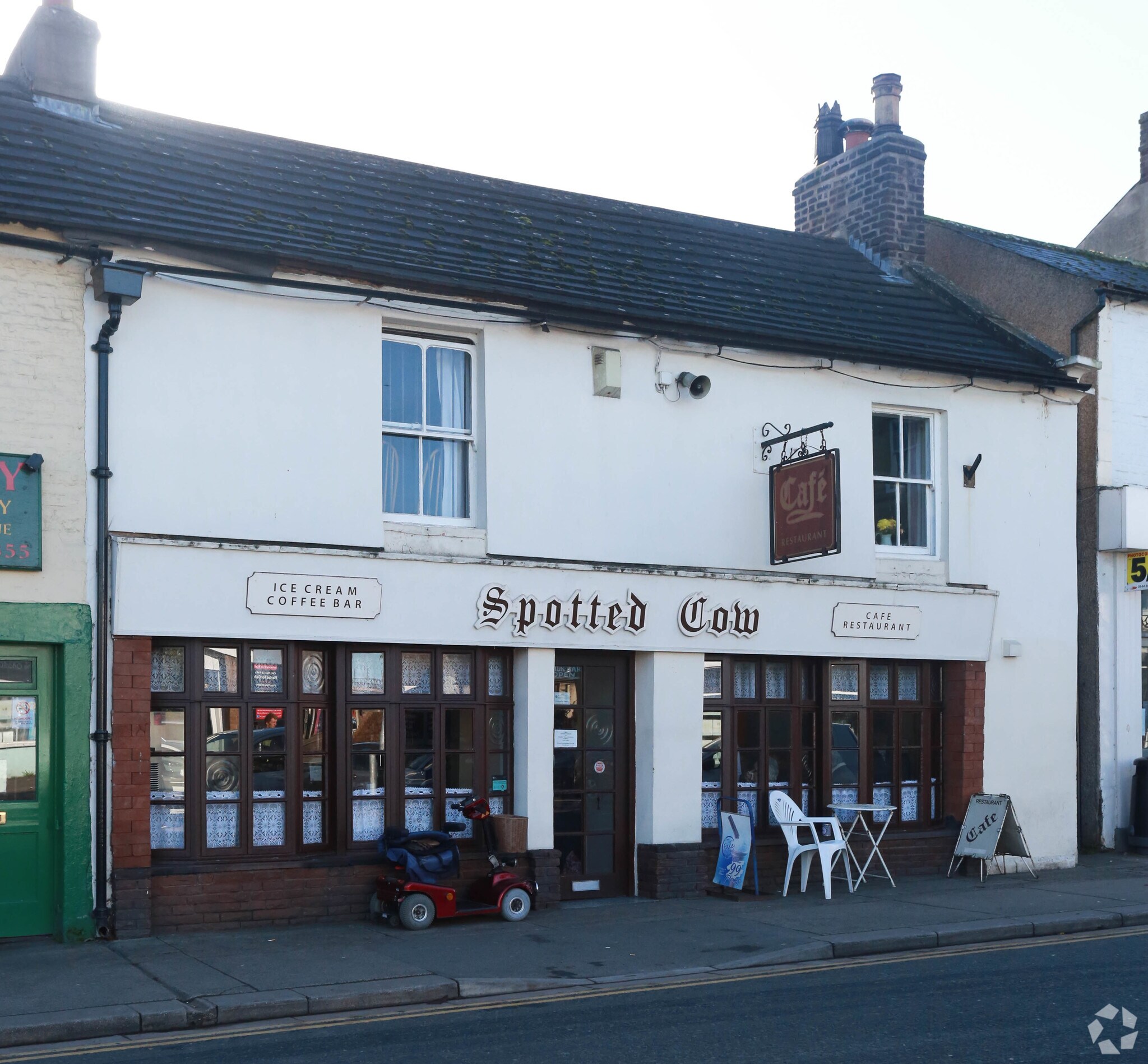 42-44 King St, Wigton for sale Primary Photo- Image 1 of 2