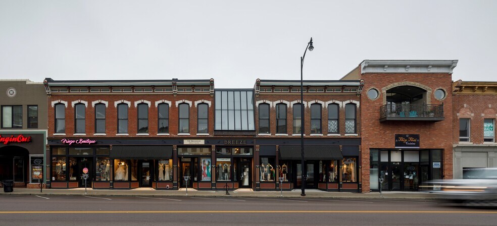 908 E Broadway, Columbia, MO à louer - Photo du bâtiment - Image 3 de 3