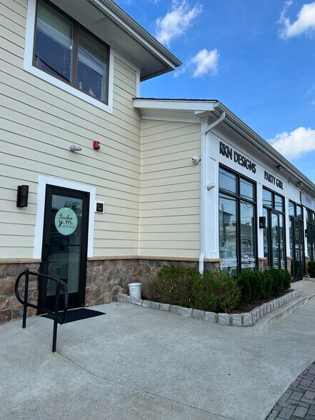 37 Riveredge Rd, Tenafly, NJ à vendre - Photo du bâtiment - Image 3 de 10