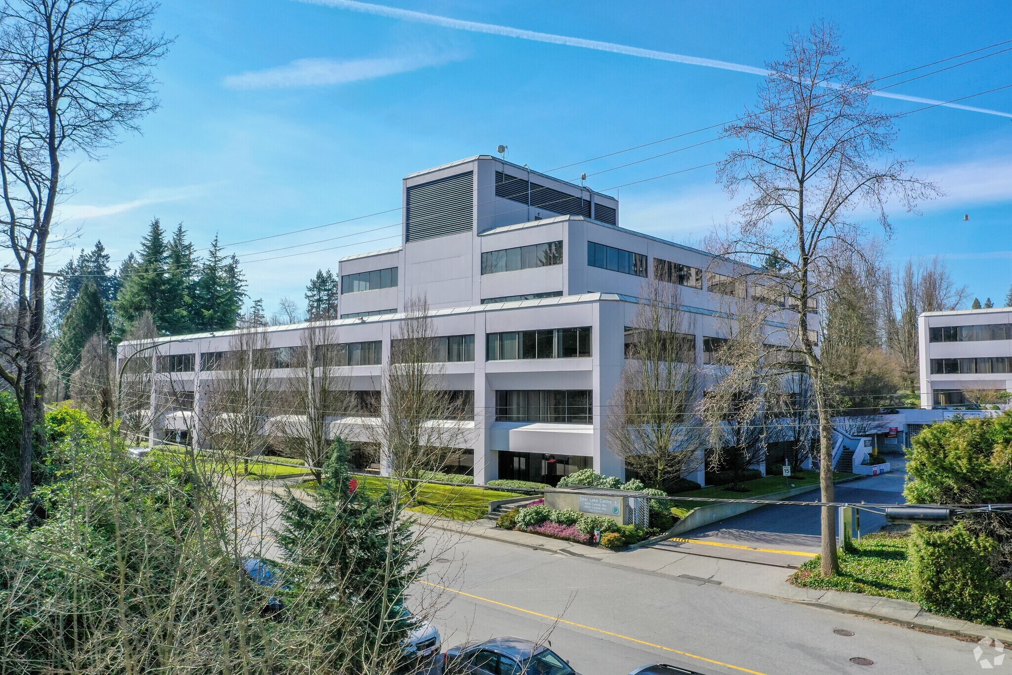 4946 Canada Way, Burnaby, BC à vendre Photo du bâtiment- Image 1 de 1