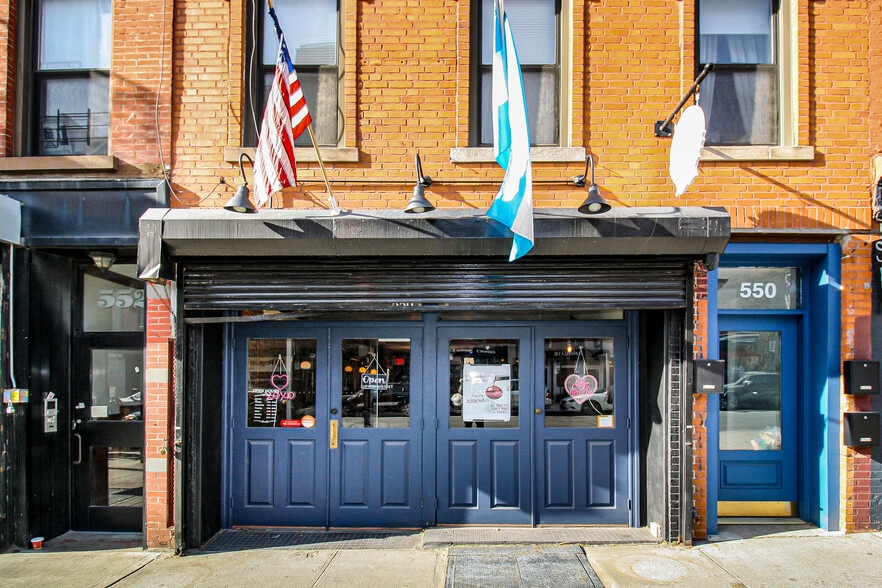 550 Court St, Brooklyn, NY for lease - Building Photo - Image 2 of 18
