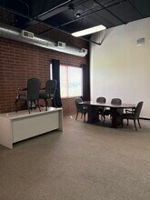 11-101 W 112th Ave, Crown Point, IN for lease Interior Photo- Image 1 of 11