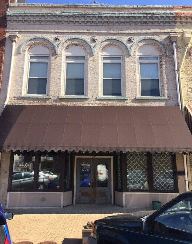 210 N Liberty St, Jackson, TN for lease Building Photo- Image 1 of 2