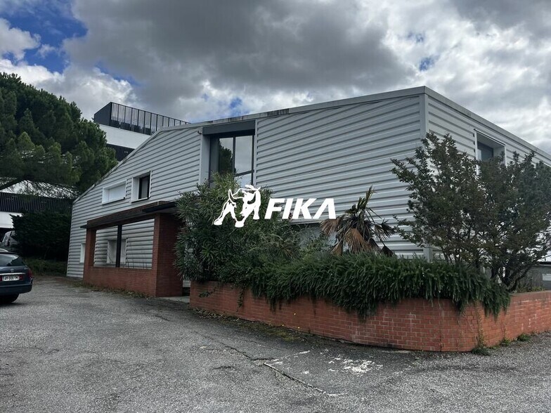12 Rue André Citröen, Balma à louer - Photo du bâtiment - Image 2 de 7