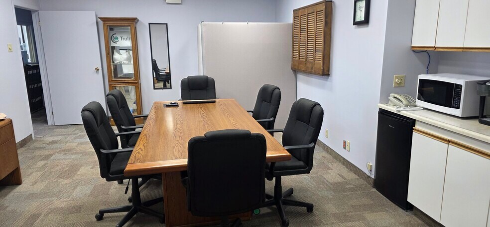 39 E Davis St, Quinte West, ON à vendre - Photo du bâtiment - Image 3 de 19