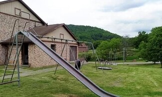 Plus de détails pour 237 Sherrad St, Marlinton, WV - Multi-résidentiel à vendre