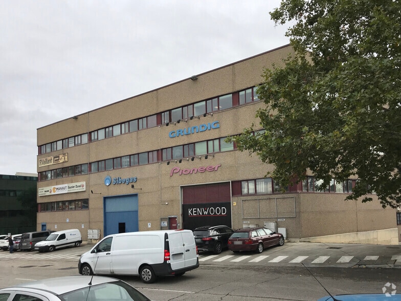 Avenida Camino de lo Cortao, 28, San Sebastián de los Reyes, Madrid for lease - Building Photo - Image 2 of 3