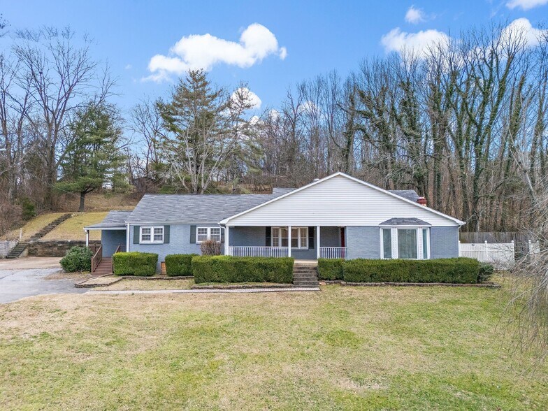 1332 S Dickerson Rd, Goodlettsville, TN à vendre - Photo du bâtiment - Image 2 de 11