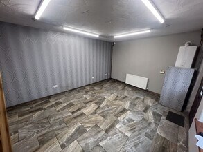 3 Heol-Y-Sarn, Llantrisant for sale Interior Photo- Image 1 of 3