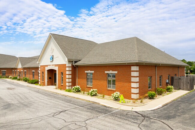 More details for 1300 W Jefferson St, Franklin, IN - Office for Sale