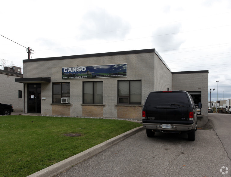 16 Canso Rd, Toronto, ON for lease - Primary Photo - Image 1 of 2