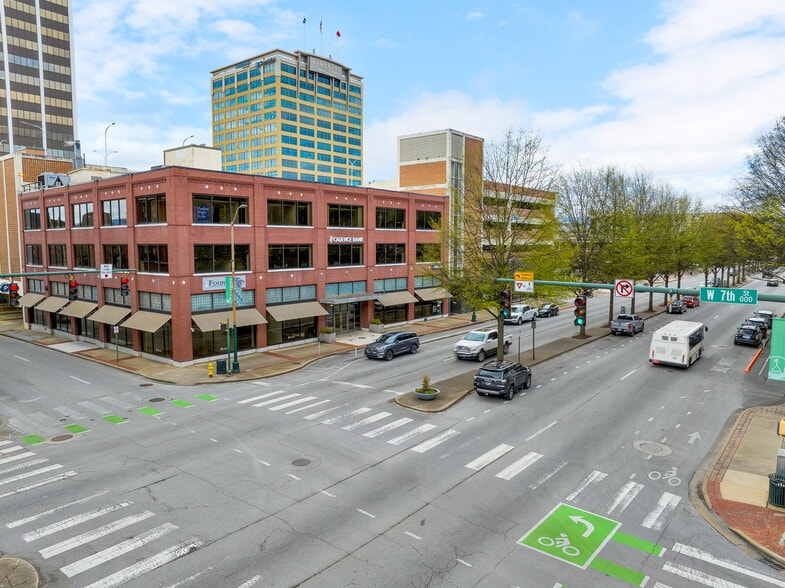 631 Broad St, Chattanooga, TN for lease - Building Photo - Image 2 of 13