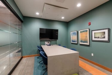 9800 SW Nimbus Ave, Beaverton, OR for sale - Interior Photo - Image 3 of 4