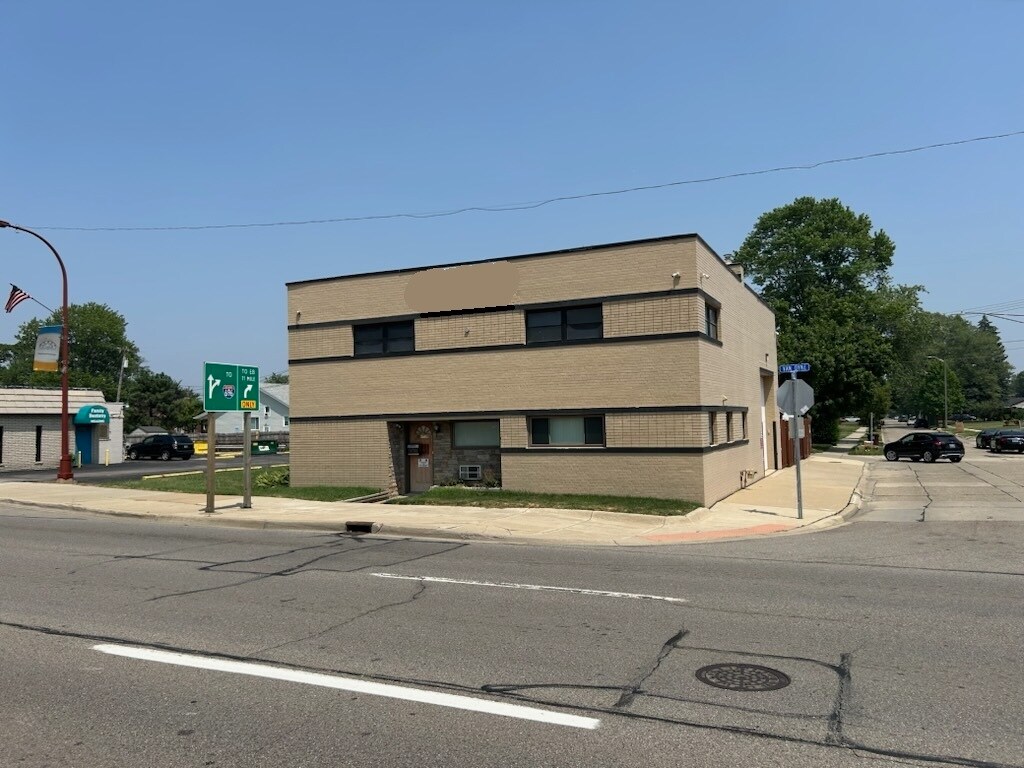 26704 Van Dyke Ave, Center Line, MI for sale Building Photo- Image 1 of 3