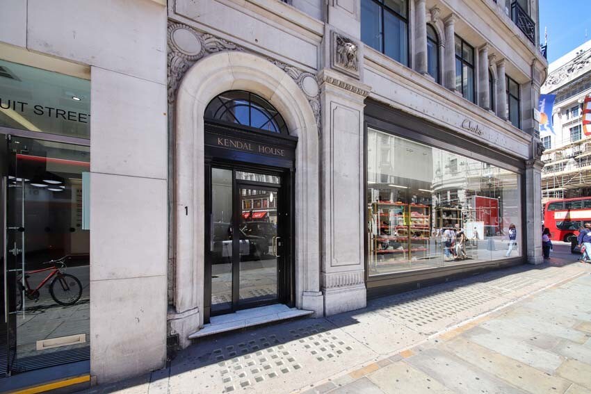 205 Regent St, Londres à louer - Photo du bâtiment - Image 3 de 3