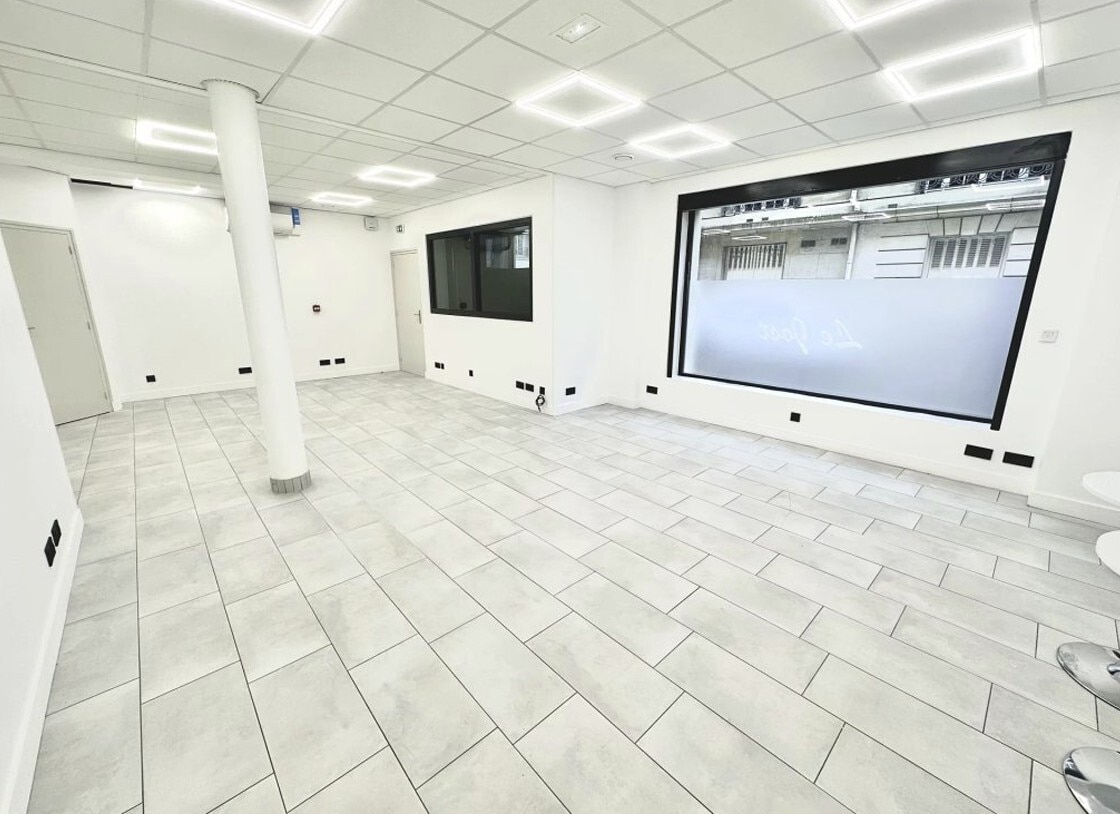 3 Rue De Chazelles, Paris for lease Interior Photo- Image 1 of 3