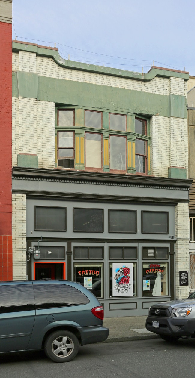 Plus de détails pour 910 Gordon St, Victoria, BC - Commerce de détail à louer
