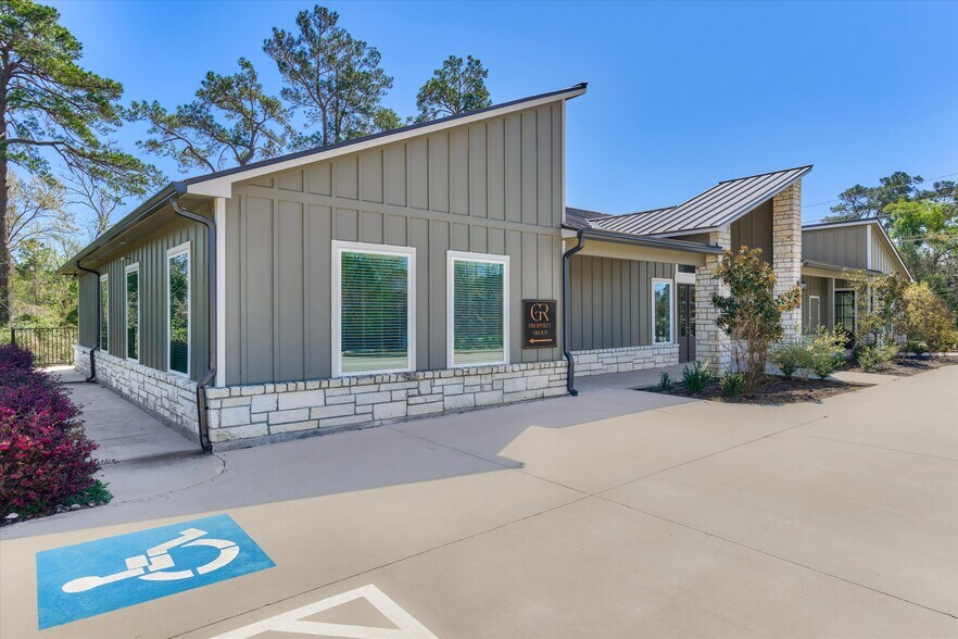 1902 Longmire Road, Conroe, TX à louer - Photo du bâtiment - Image 3 de 29