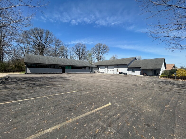 1987 Coffman Rd, Newark, OH for sale - Building Photo - Image 1 of 22