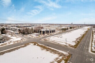 5800 Boul Thimens, Montréal, QC - Aérien  Vue de la carte