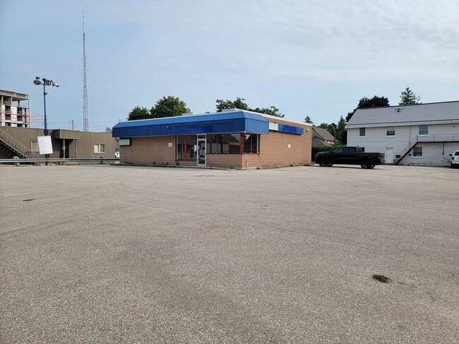 More details for 189 10th St, Hanover, ON - Retail for Sale
