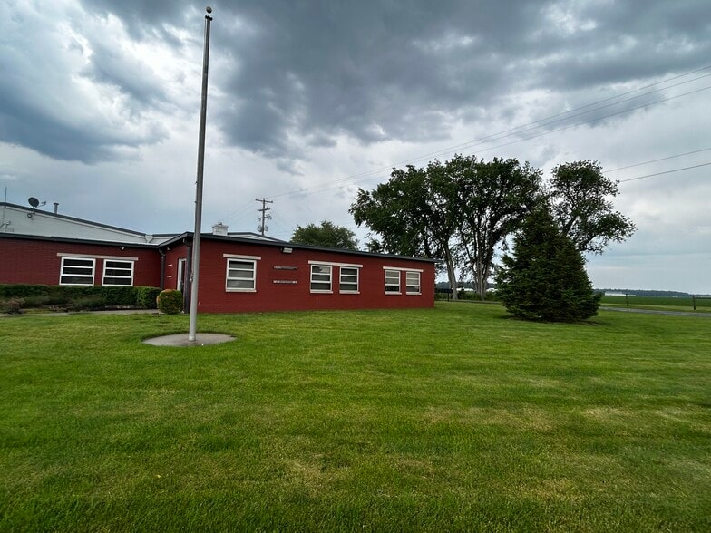 7878 Gull Rd, Richland, MI à louer - Photo du bâtiment - Image 1 de 61