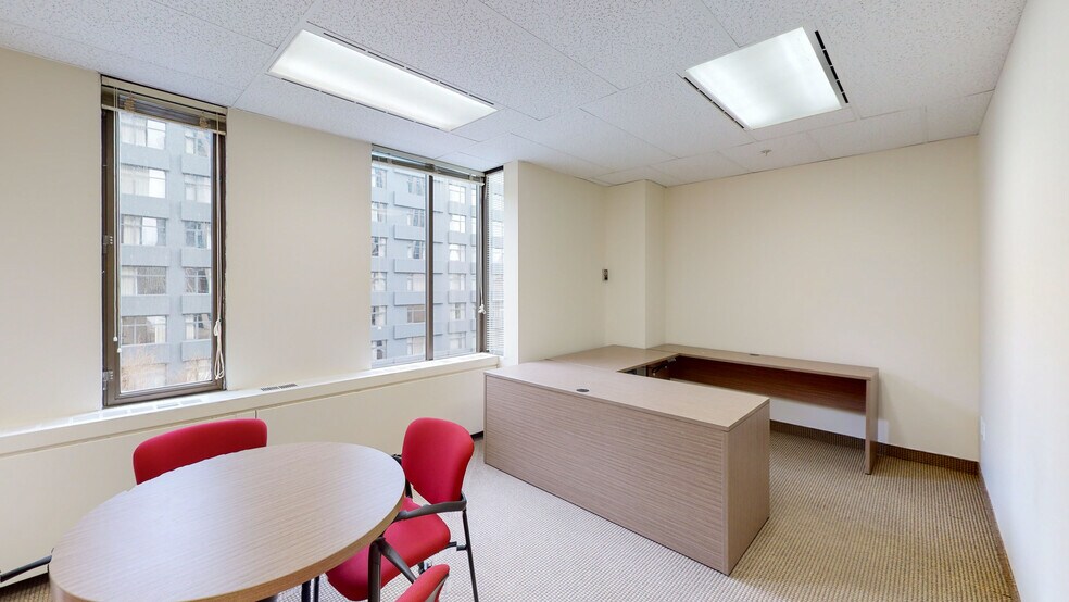 170 Laurier Ave W, Ottawa, ON for lease - Interior Photo - Image 3 of 15