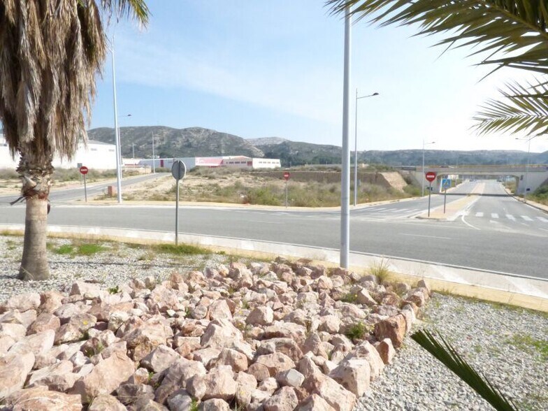 Industriel dans Elda, Alicante à vendre - Photo du bâtiment - Image 2 de 9