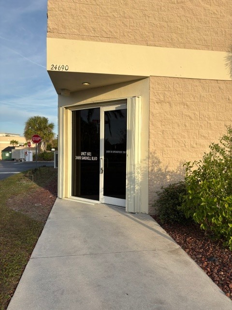 24690 Sandhill Blvd, Punta Gorda, FL for lease Primary Photo- Image 1 of 9