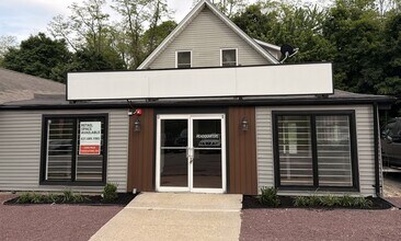 18 Woods Corner Rd, East Setauket, NY for lease Building Photo- Image 1 of 10