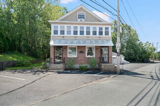 Plus de détails pour 15 Thomas St, North Providence, RI - Commerce de détail à vendre