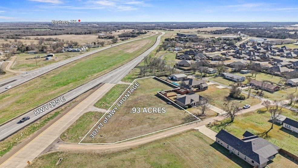 104 Blake St, Mabank, TX for sale - Building Photo - Image 2 of 2