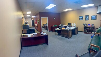 5698 W 111th St, Chicago, IL à louer Photo intérieure- Image 2 de 2