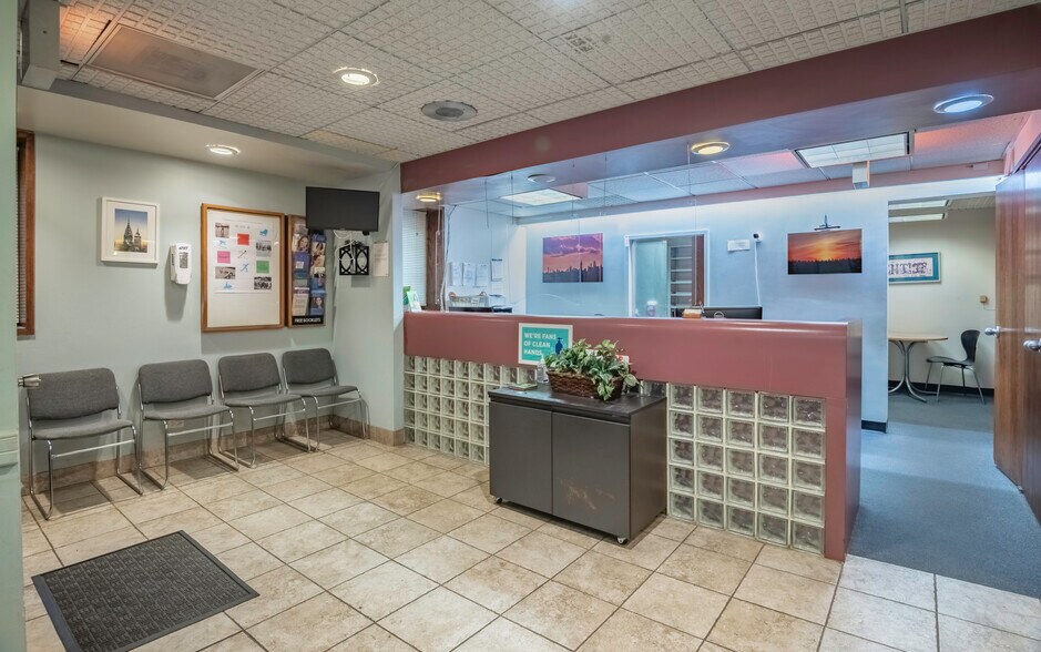 9418 59th Ave, Elmhurst, NY for sale - Building Photo - Image 3 of 27