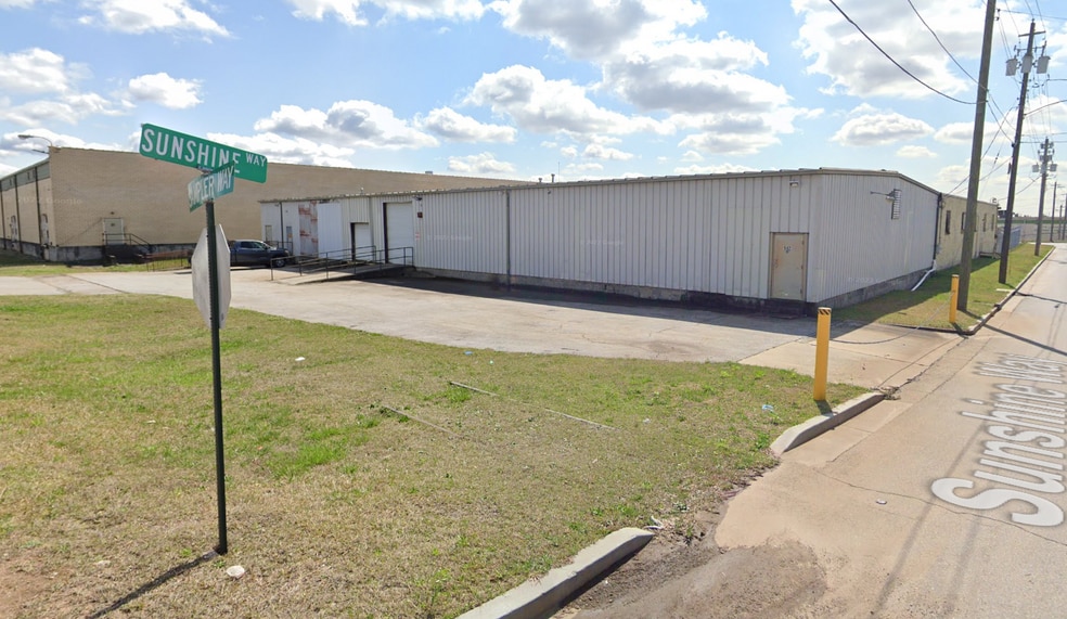 992 Sampler Way, East Point, GA for lease - Building Photo - Image 2 of 6