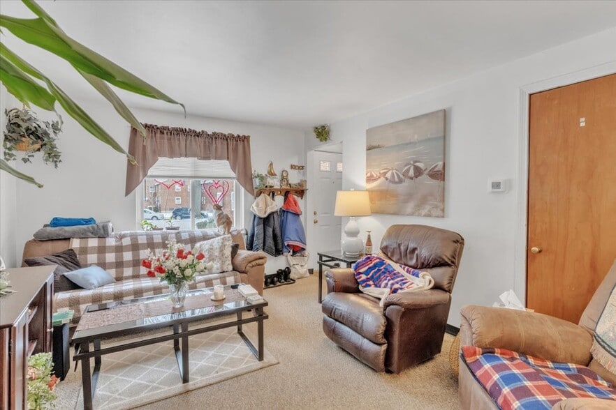 70 McKinley Pkwy, Buffalo, NY for sale - Building Photo - Image 3 of 48