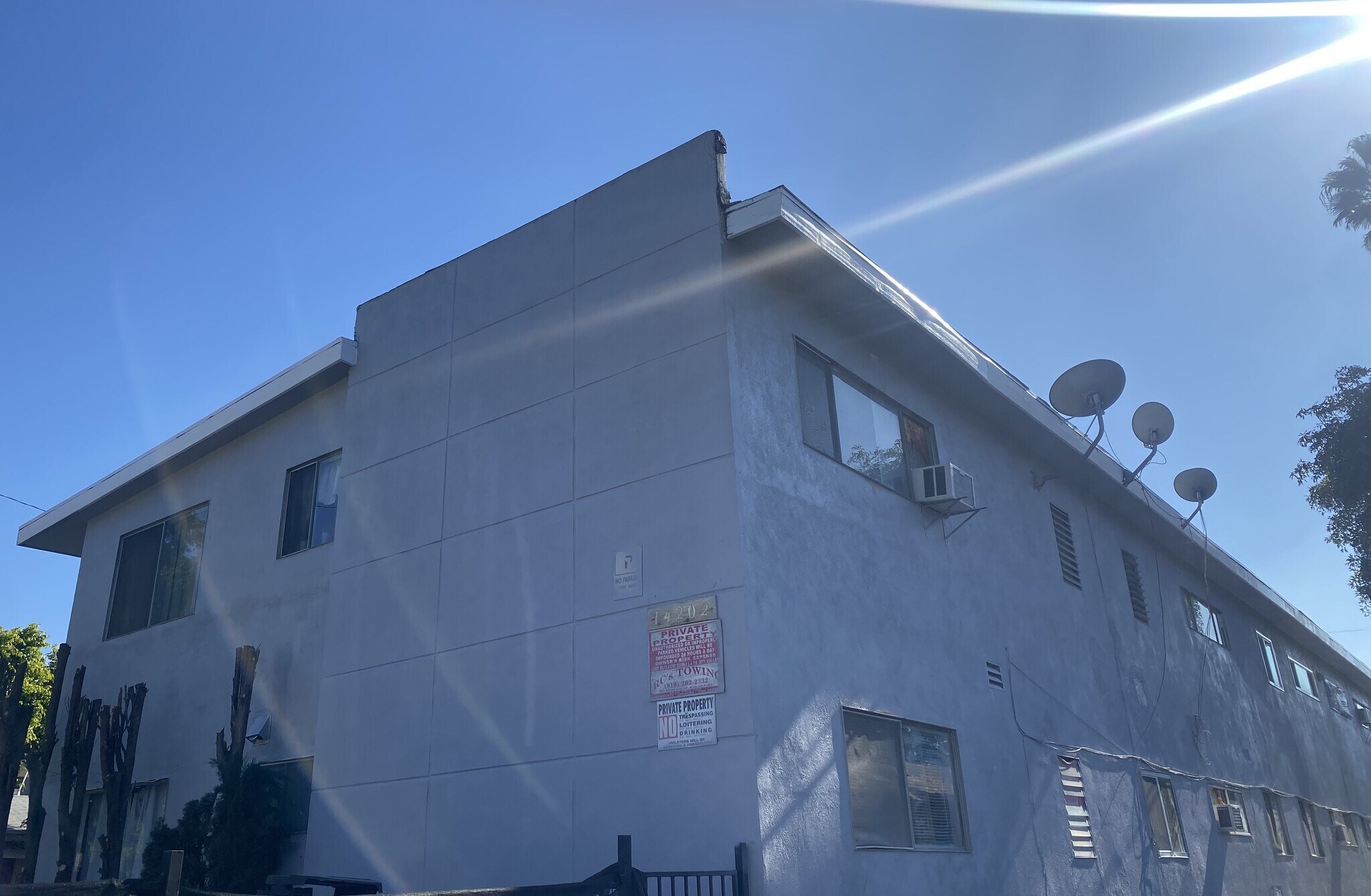 14202 Sylvan St, Van Nuys, CA à vendre Photo du bâtiment- Image 1 de 6