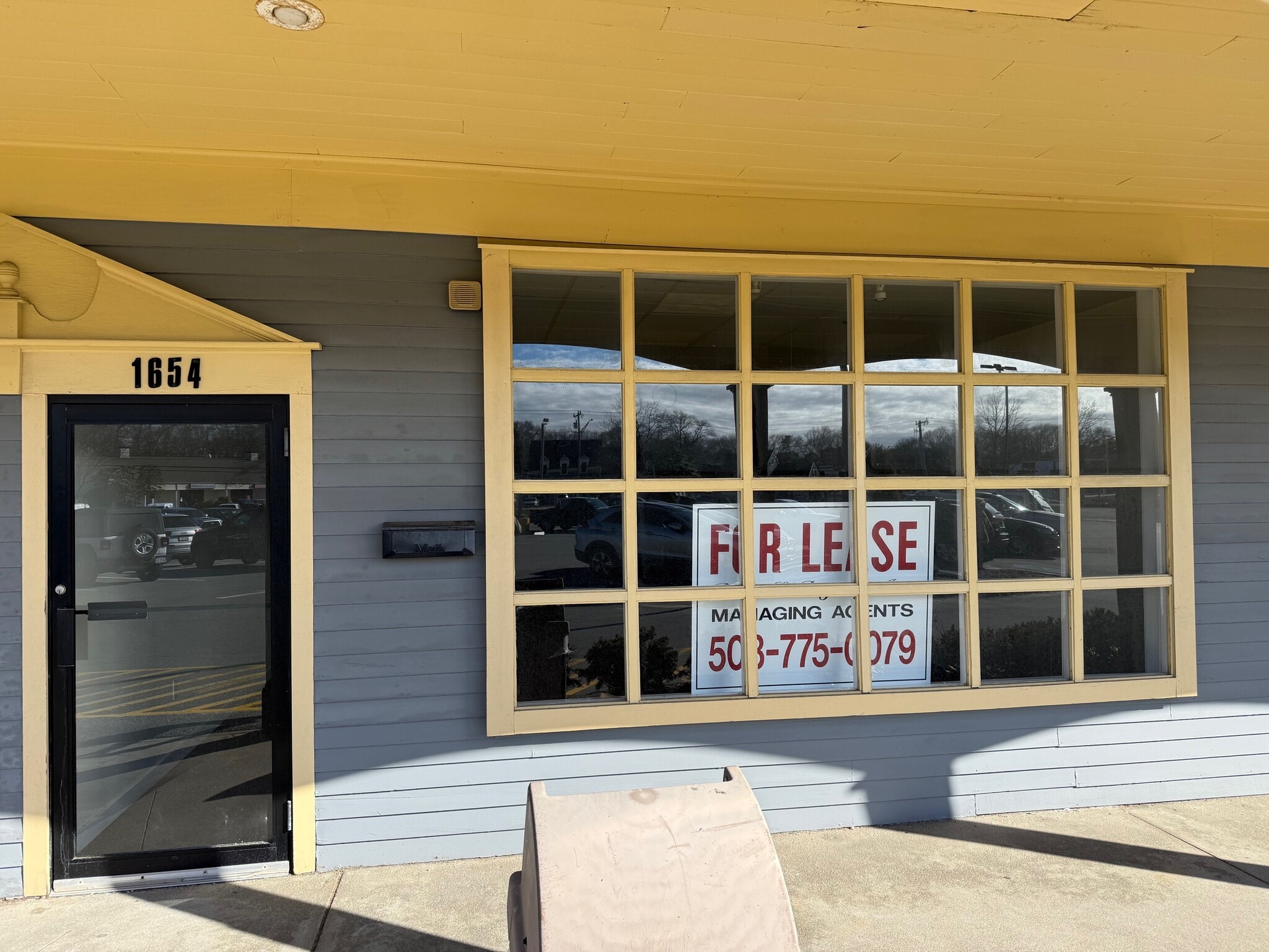 1638-1662 Falmouth Rd, Centerville, MA for lease Interior Photo- Image 1 of 5
