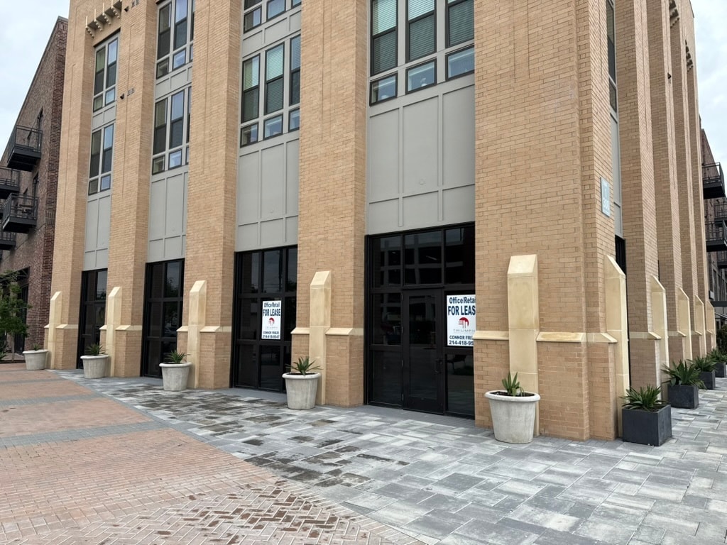 200 N McDonald St, McKinney, TX for lease Primary Photo- Image 1 of 3