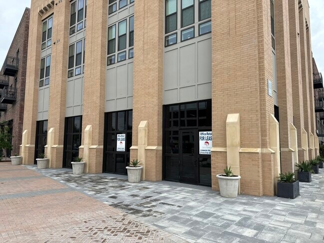 More details for 200 N McDonald St, McKinney, TX - Office/Retail for Lease