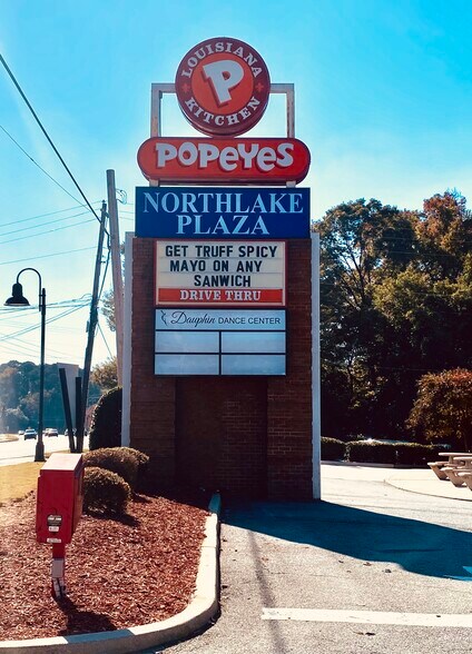 3900 Lavista Rd, Tucker, GA à louer - Photo du bâtiment - Image 2 de 4