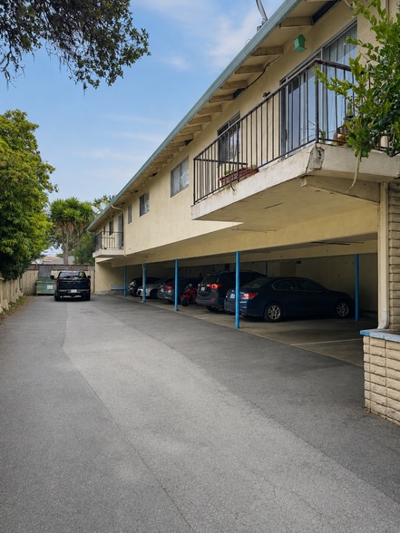 818 Sunset Dr, Pacific Grove, CA à vendre - Photo du bâtiment - Image 2 de 5