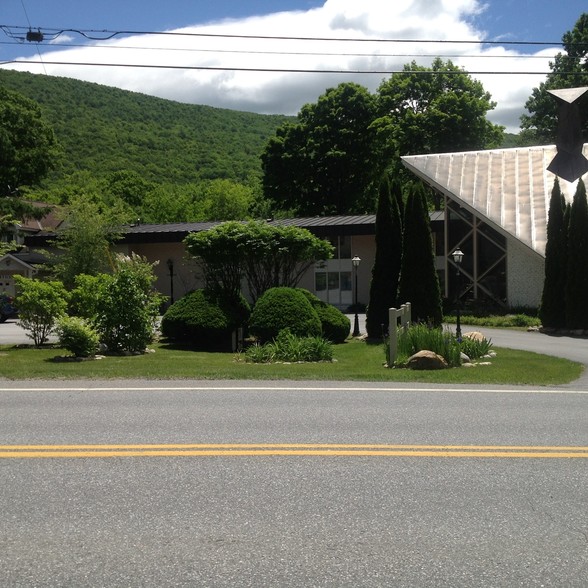 2220 Depot St, Manchester Center, VT à vendre - Photo principale - Image 1 de 1