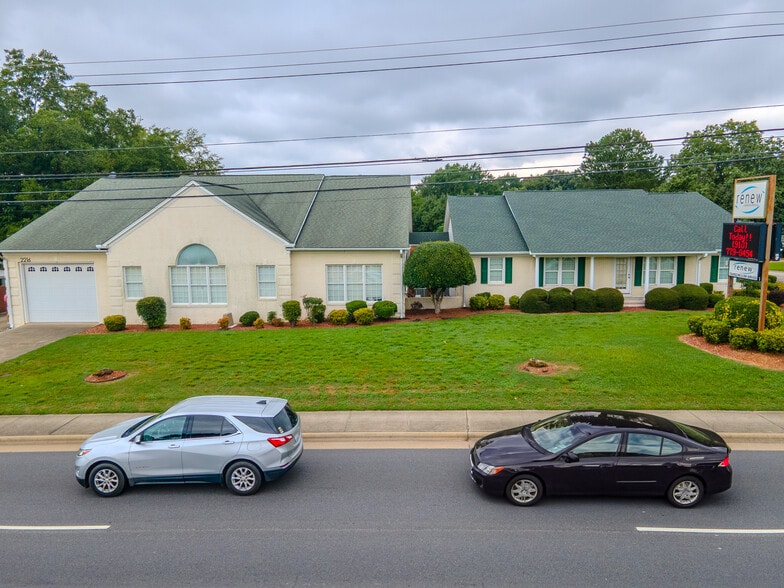 2212 Hope Mills Rd, Fayetteville, NC for sale - Building Photo - Image 3 of 44