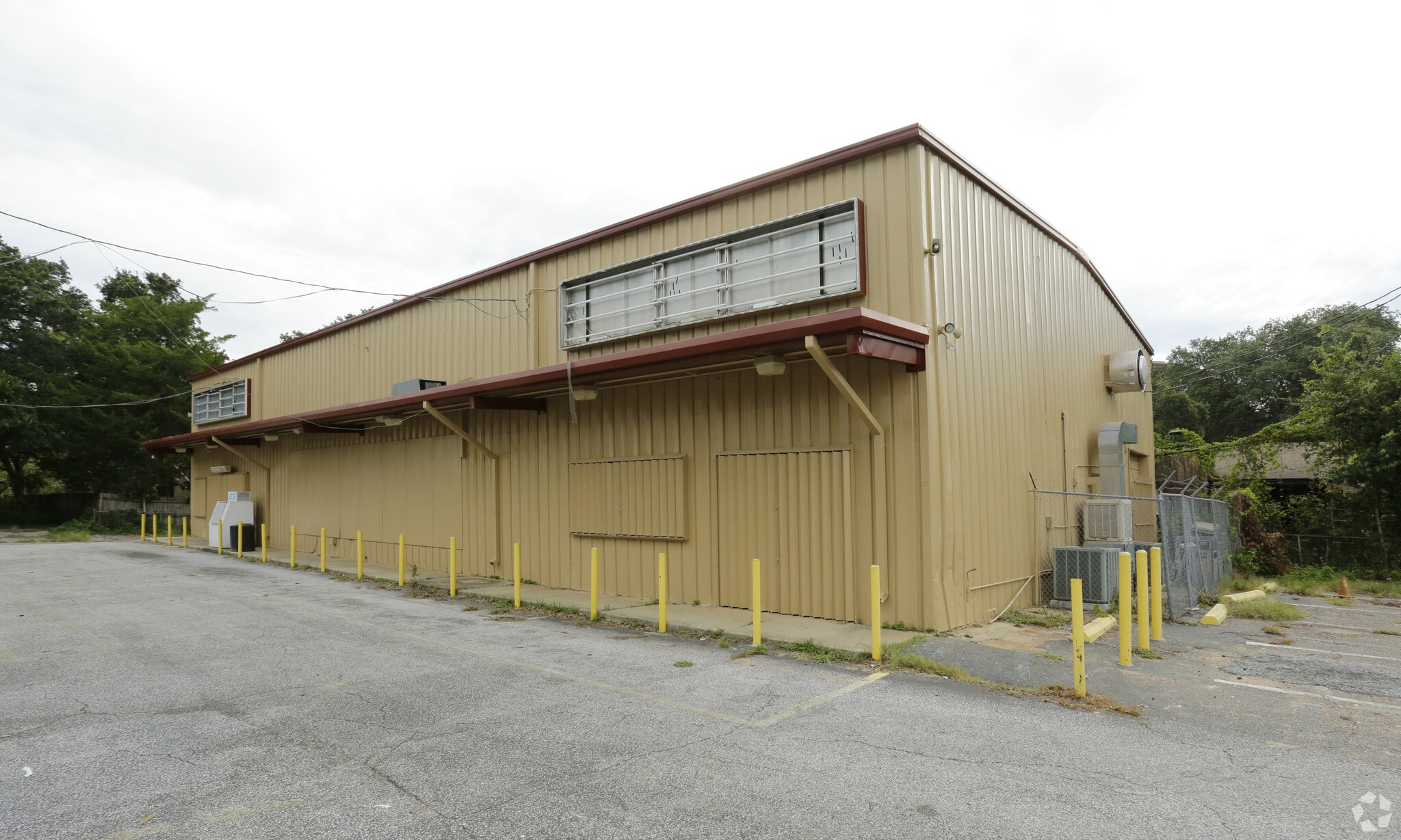 2200 N W St, Pensacola, FL for lease Primary Photo- Image 1 of 7